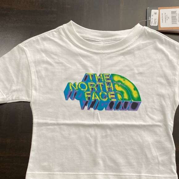 The North Face Girls Graphic Tee - Picture 1 of 4